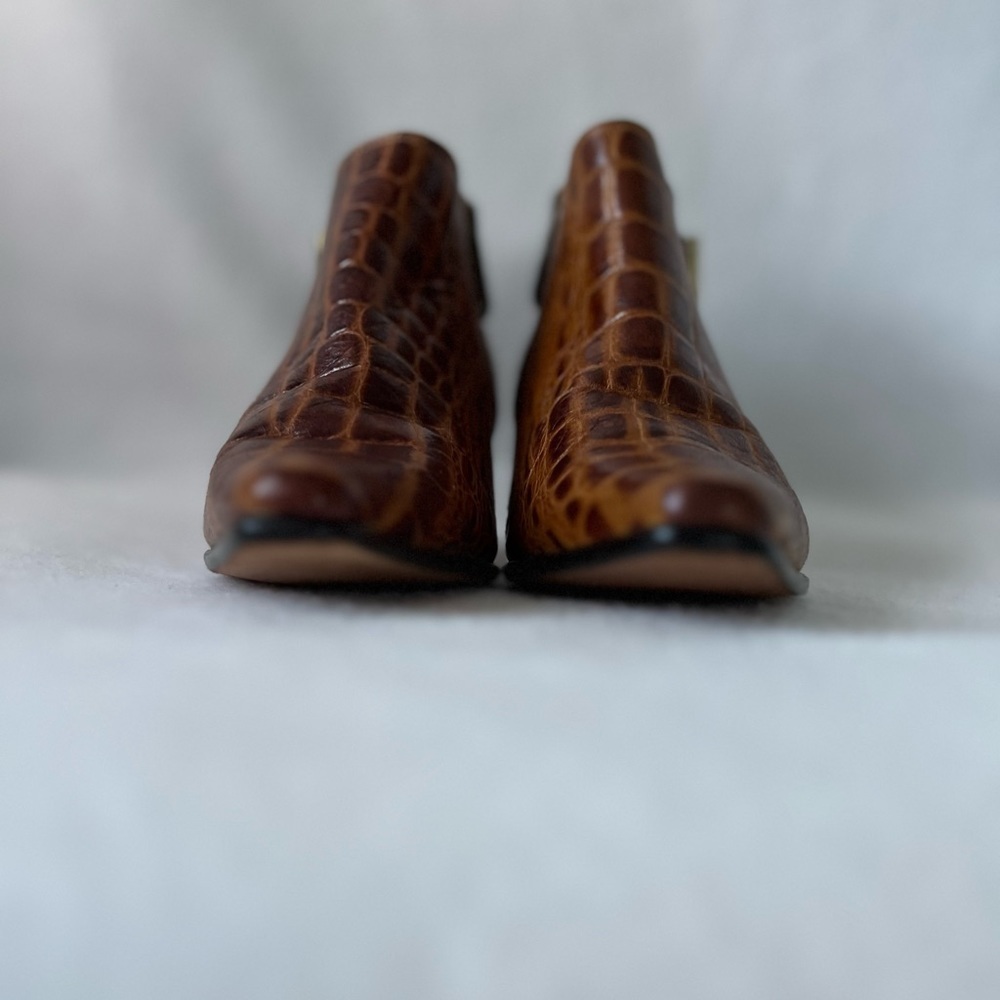 Donald J Pliner Size 6M Caramel Brown Leather “Snake Skin” Style Booties. - Picture 10 of 16